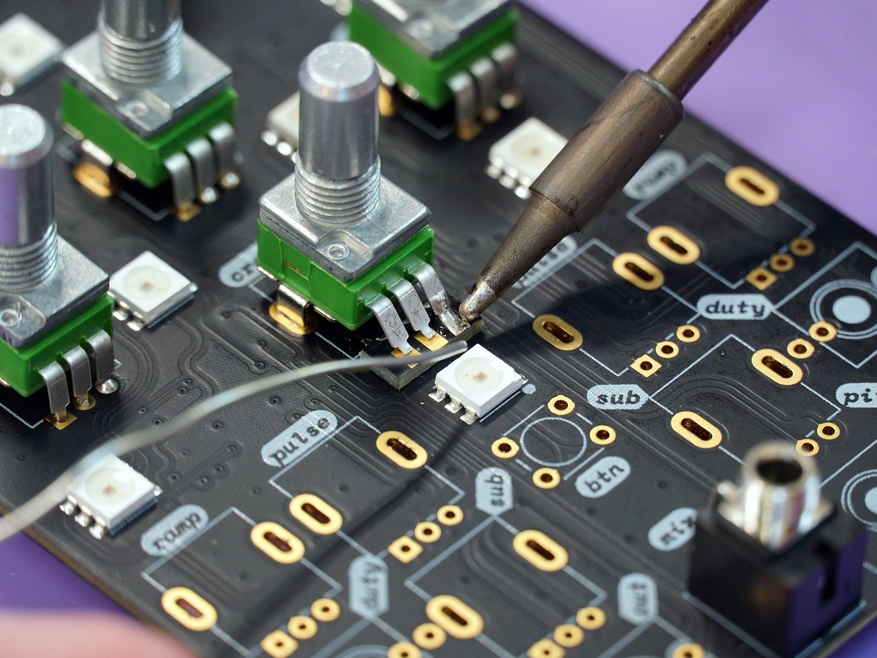 Copper Coin Technology is of two types; buried and embedded.